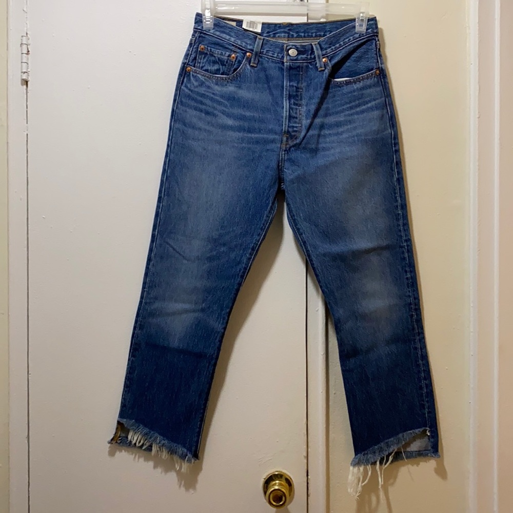 Brand New Levi’s 501 Straight Leg Cropped Jeans